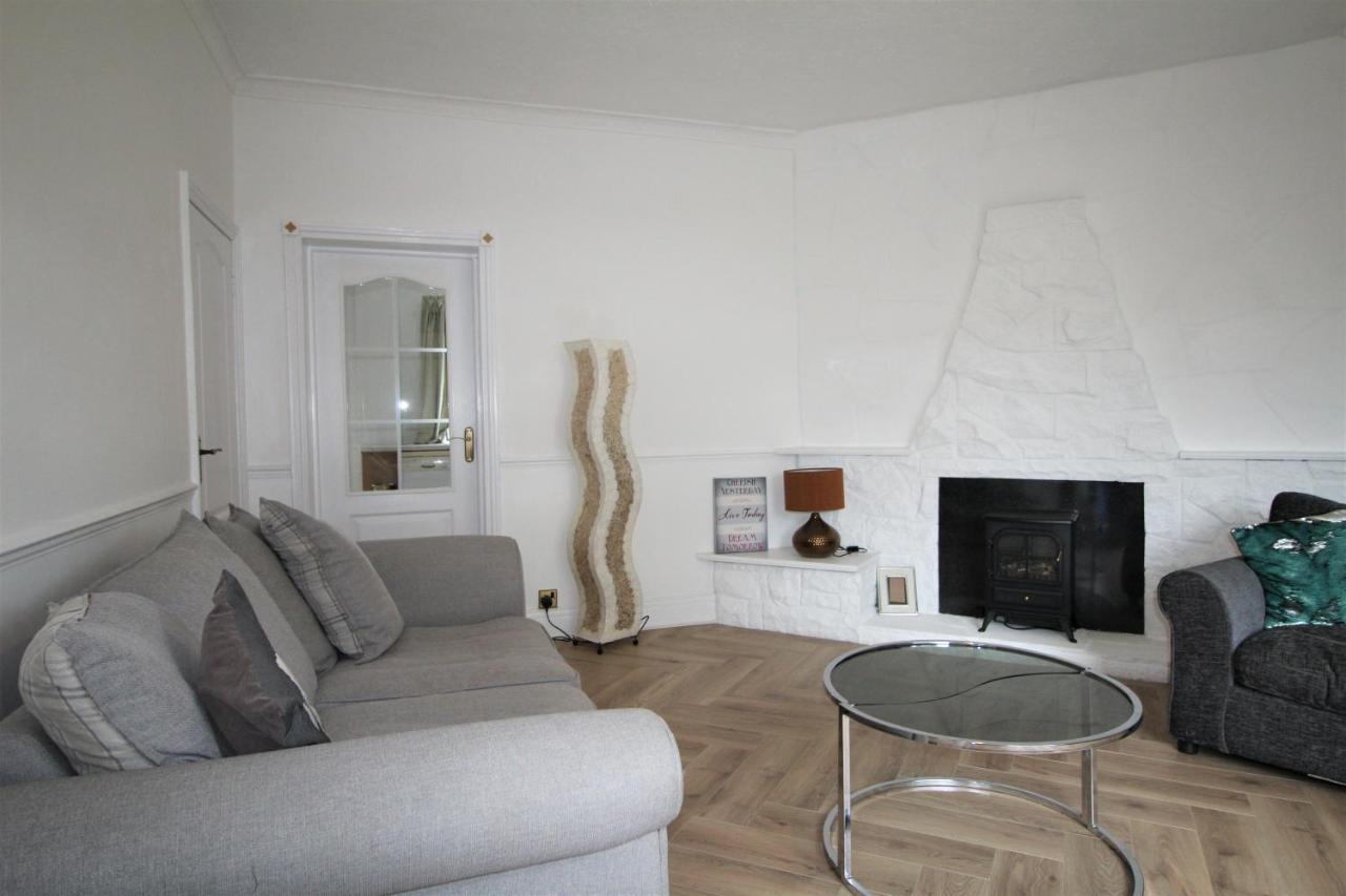 Whitley Bay - Sleeps 6 - Refurbished Throughout - Fast Wifi - Dogs Welcome المظهر الخارجي الصورة